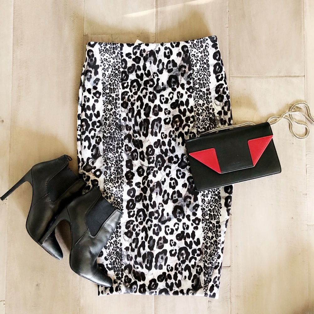 Zara grey leopard print pencil skirt